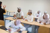 طلاب في كلية عمان للسياحة، المؤسسة الوحيدة المتخصصة بالسياحة والفندقة في عمان 