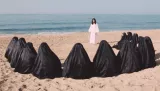  صورة من “ليلى والذئاب”، 1984.